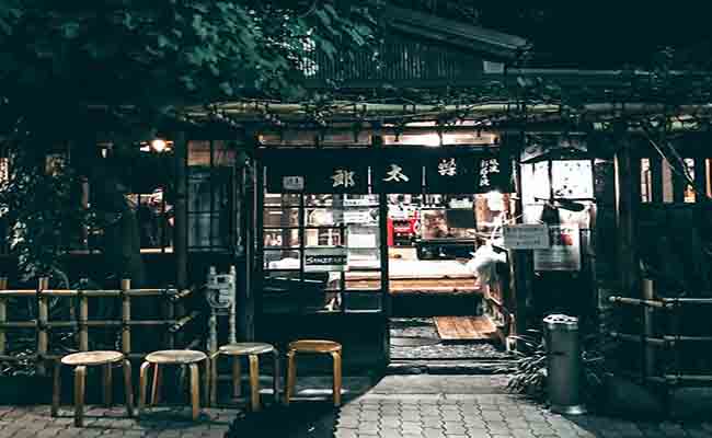 渋谷の個性的なお好み焼き店舗