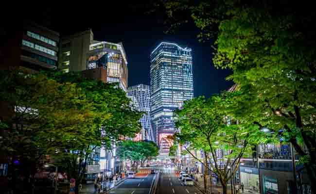 渋谷の複合施設とセンター街